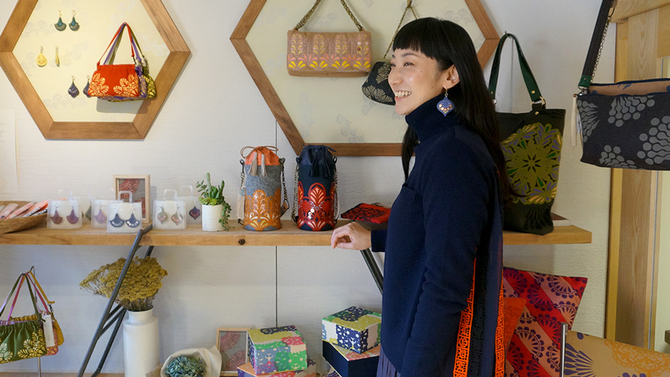 切り紙作家 矢口加奈子 個展「夕暮れの庭」