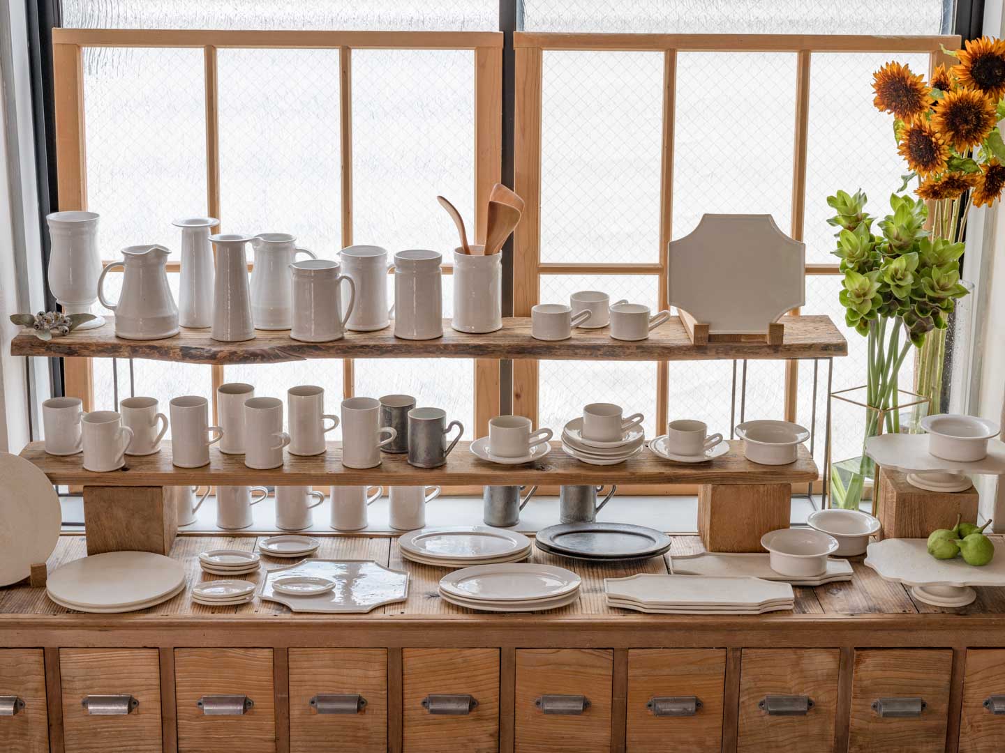 額賀 香織(陶器) 白い、うつわ展。 8/1-8/16, 2024